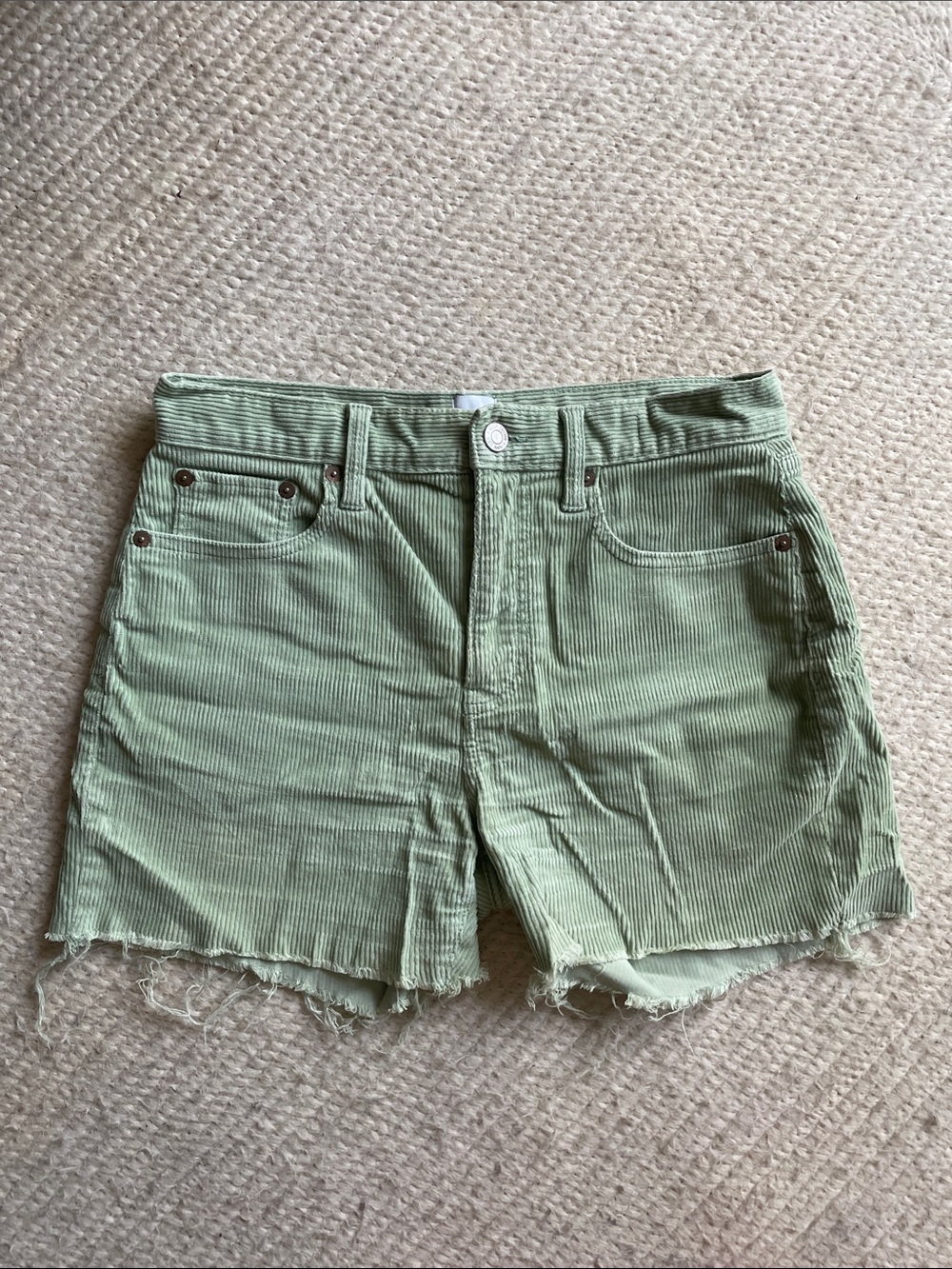 Gap corduroy green shorts!